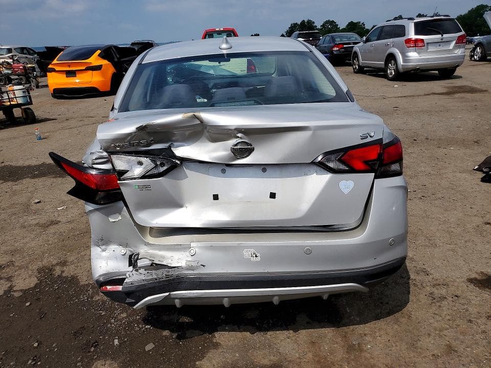 2021 NISSAN VERSA 6