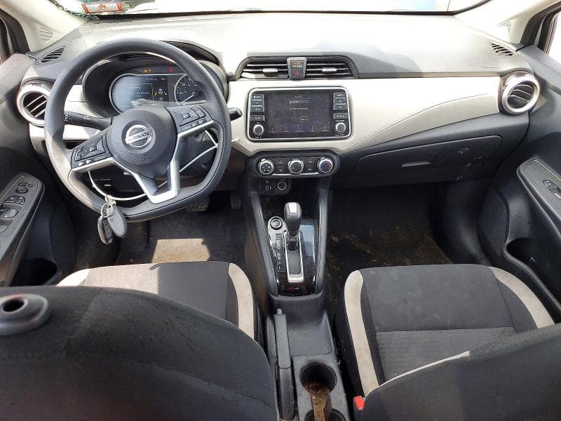 2021 NISSAN VERSA 8