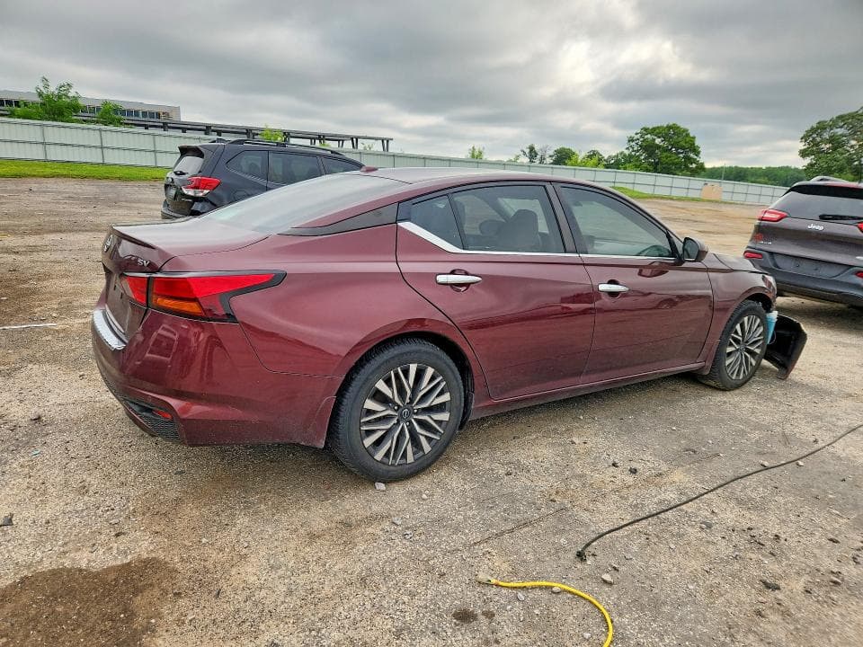 2023 NISSAN ALTIMA SV 3
