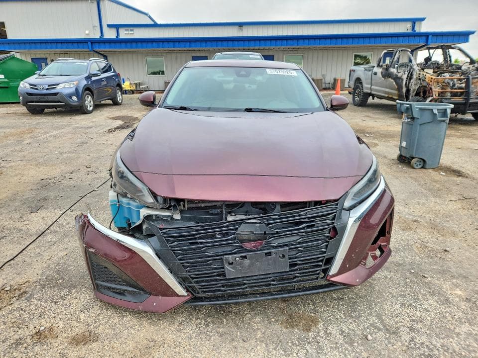 2023 NISSAN ALTIMA SV 5