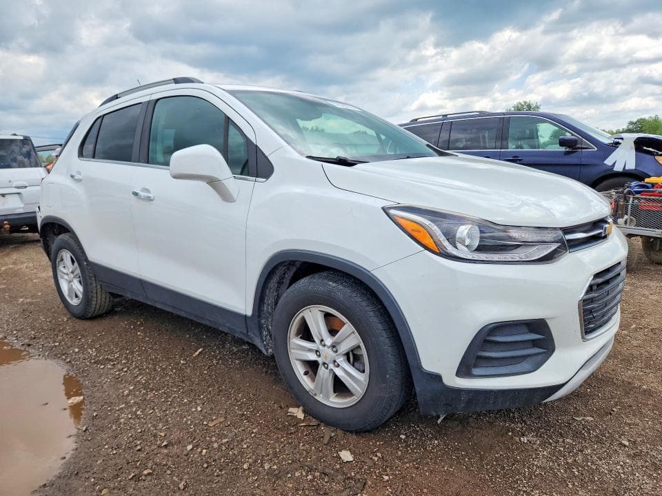 2017 CHEVROLET TRAX 1LT 4