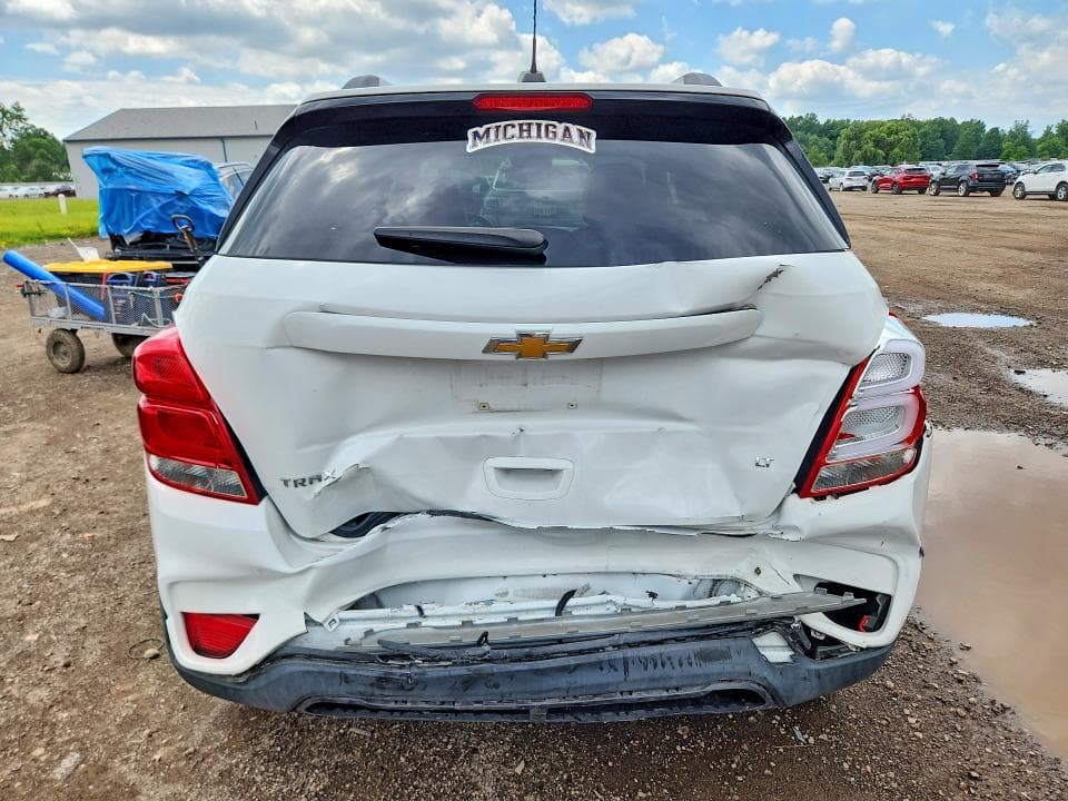 2017 CHEVROLET TRAX 1LT 6