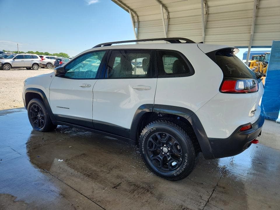 2019 JEEP CHEROKEE TRAILHAWK 2