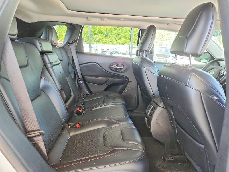 2019 JEEP CHEROKEE TRAILHAWK 11