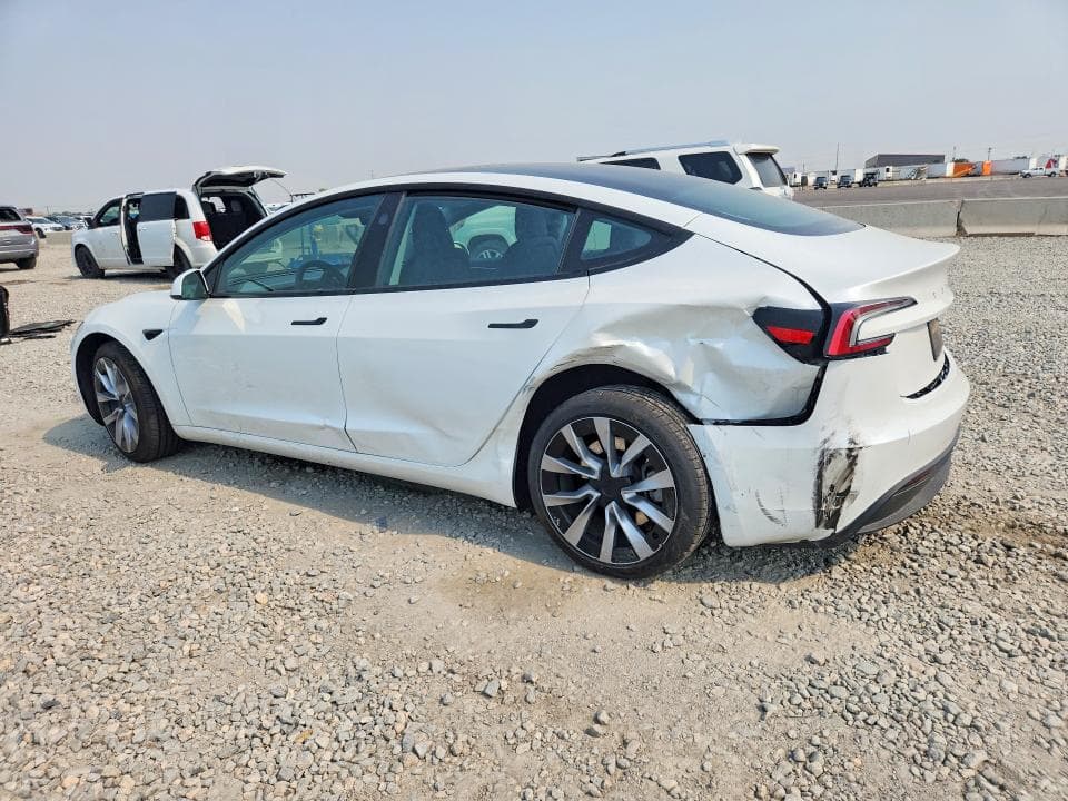 2025 TESLA MODEL 3 2