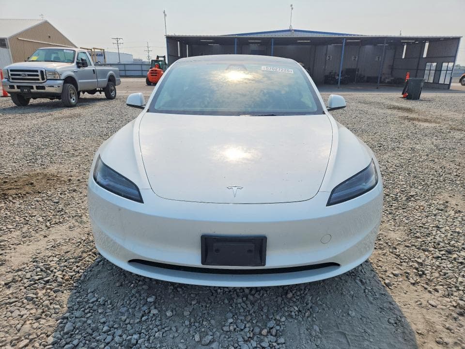 2025 TESLA MODEL 3 5