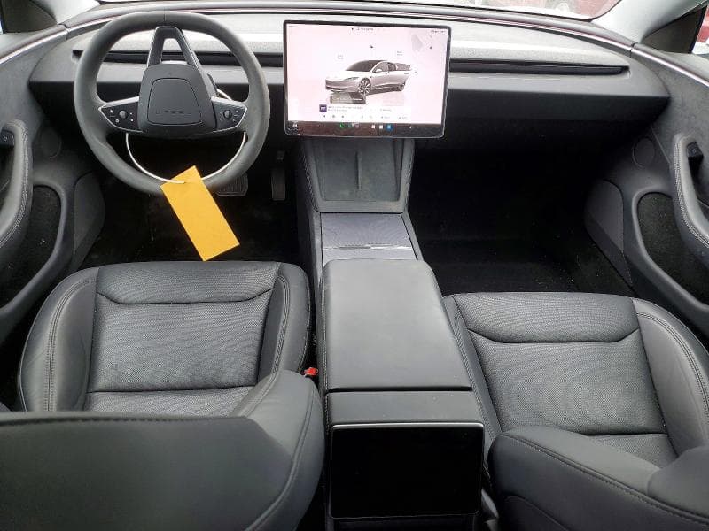 2025 TESLA MODEL 3 8