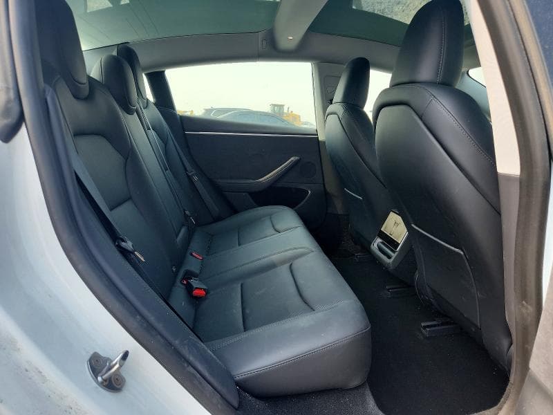 2025 TESLA MODEL 3 10