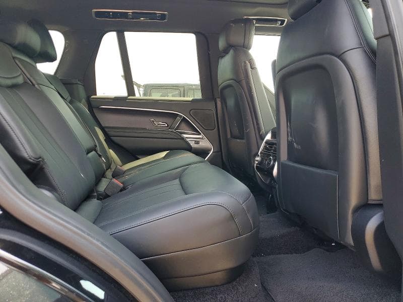 2025 LAND ROVER RANGE ROVER SE 11
