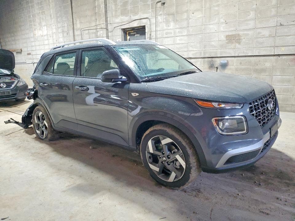 2026 HYUNDAI VENUE SEL 4