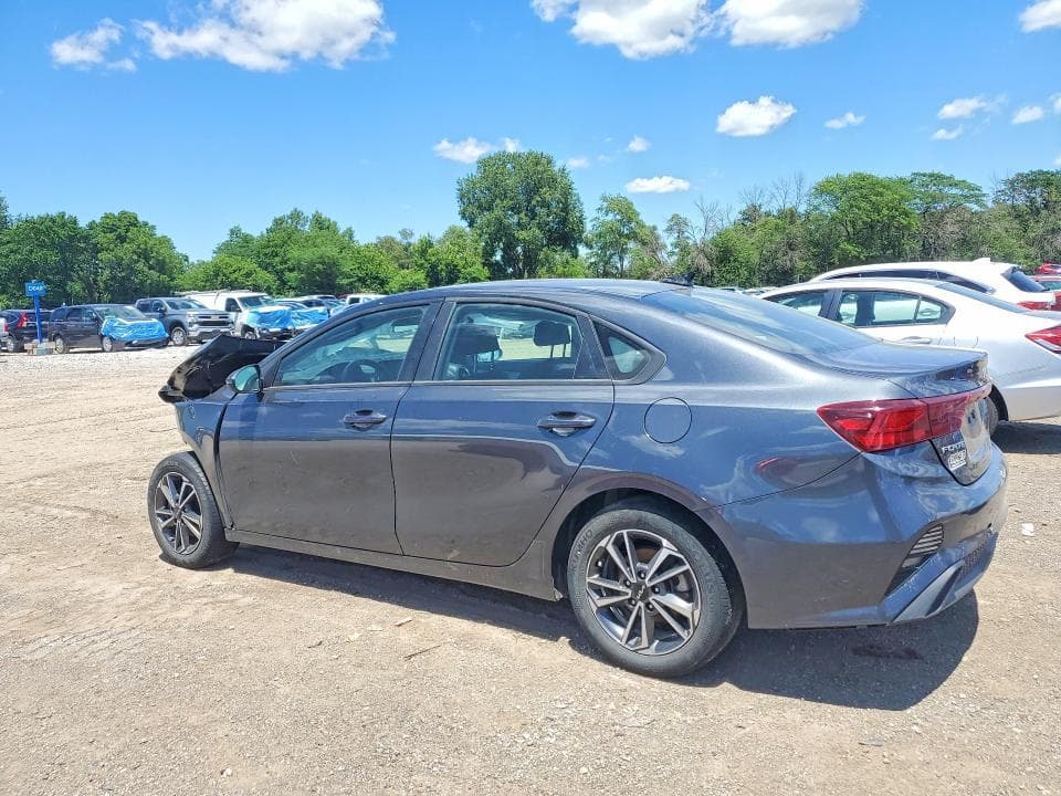 2022 KIA FORTE LXS 2