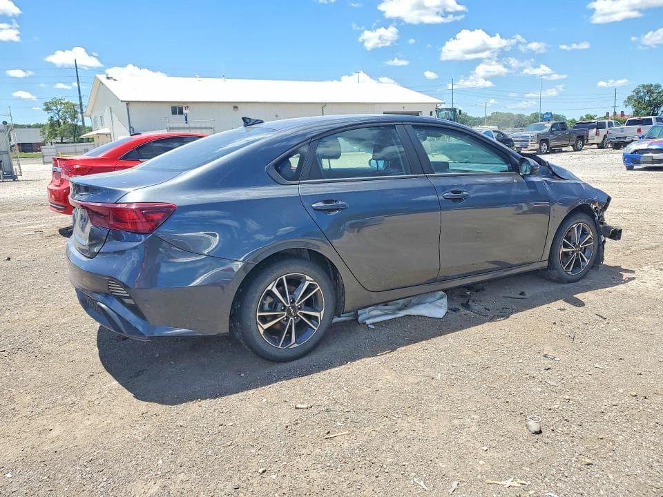 2022 KIA FORTE LXS 3