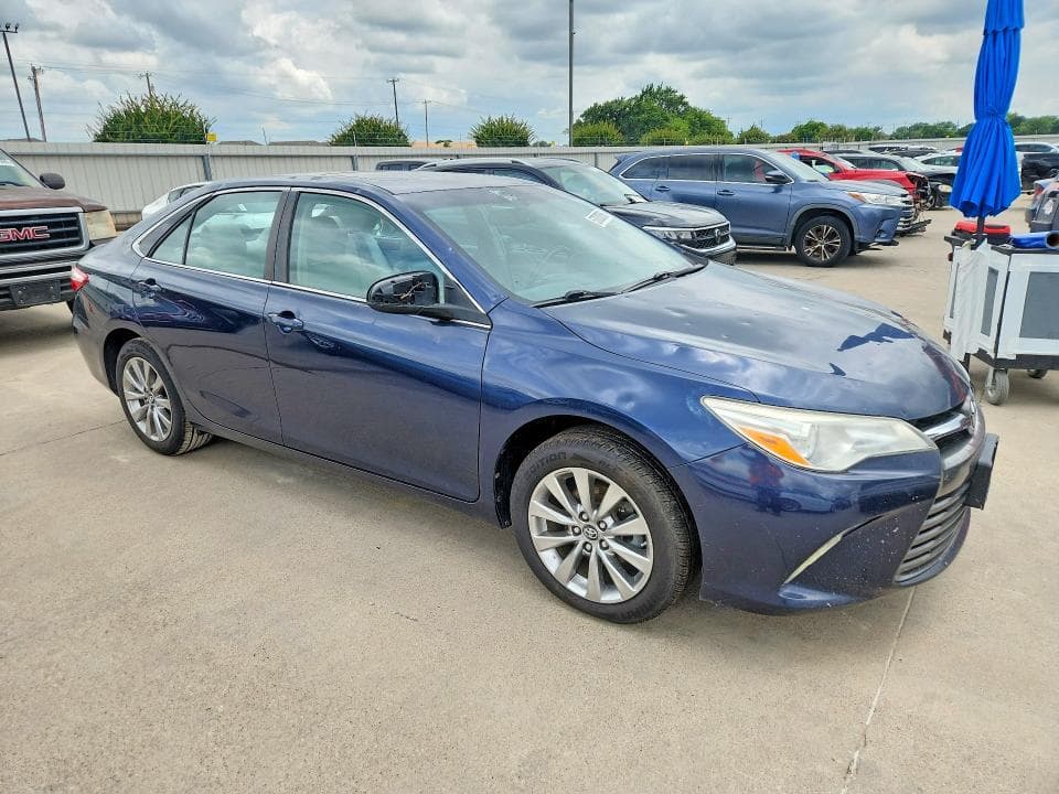 2017 TOYOTA CAMRY XLE XLE 4