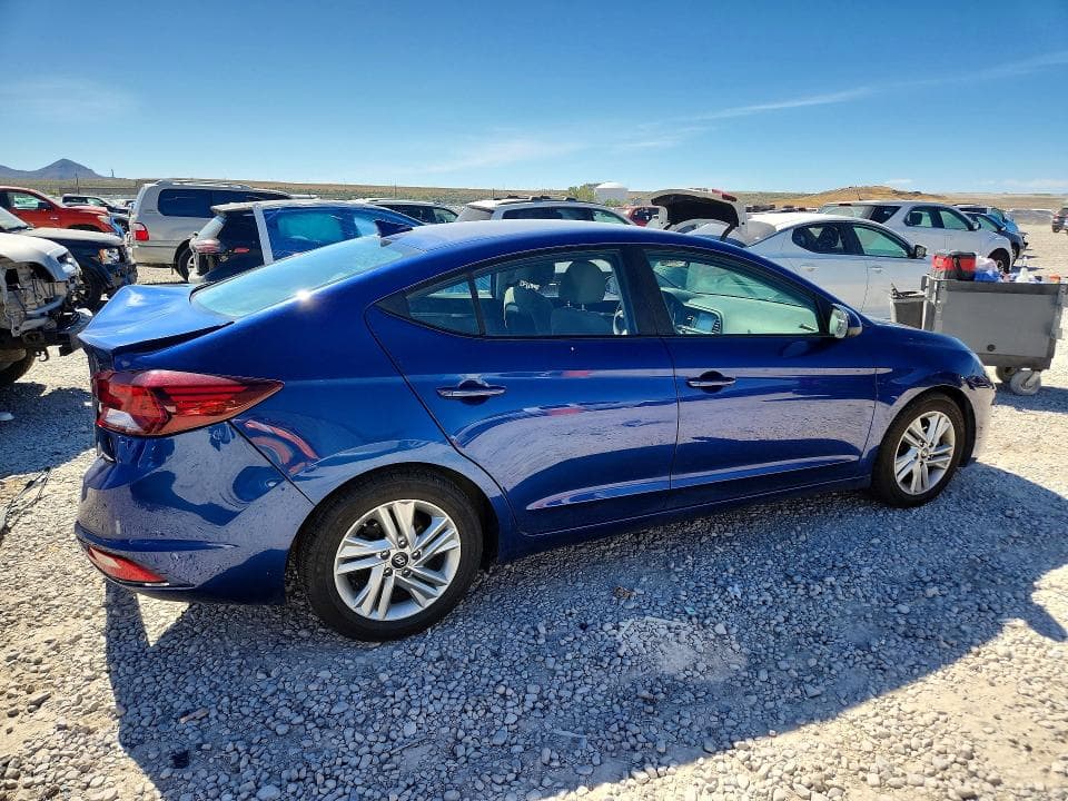 2020 HYUNDAI ELANTRA SEL 3