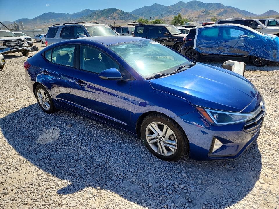 2020 HYUNDAI ELANTRA SEL 4