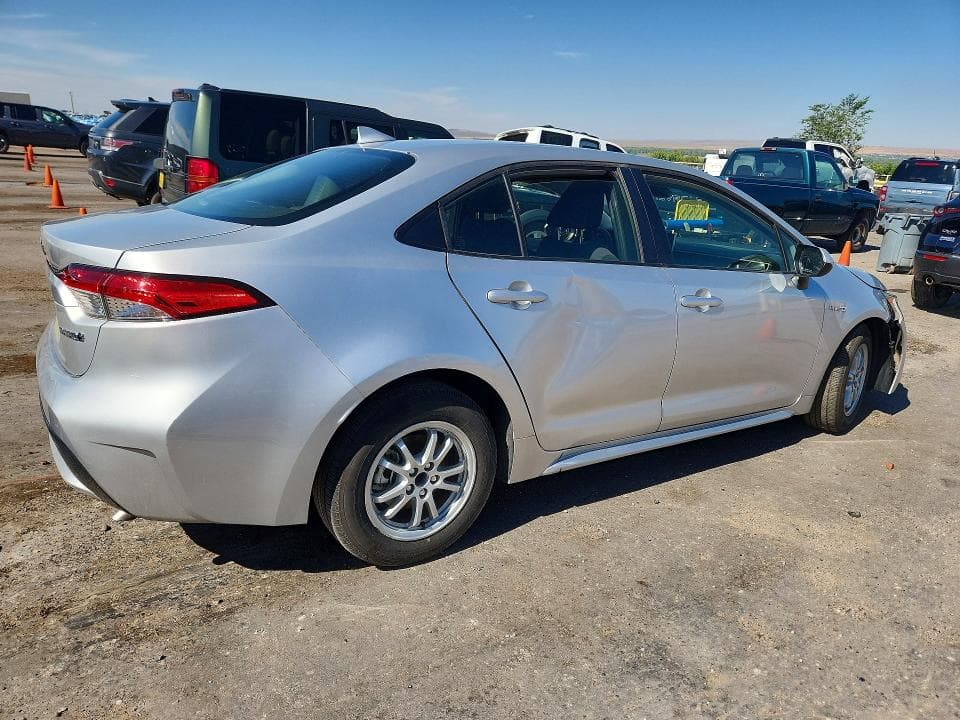 2021 TOYOTA COROLLA LE 3