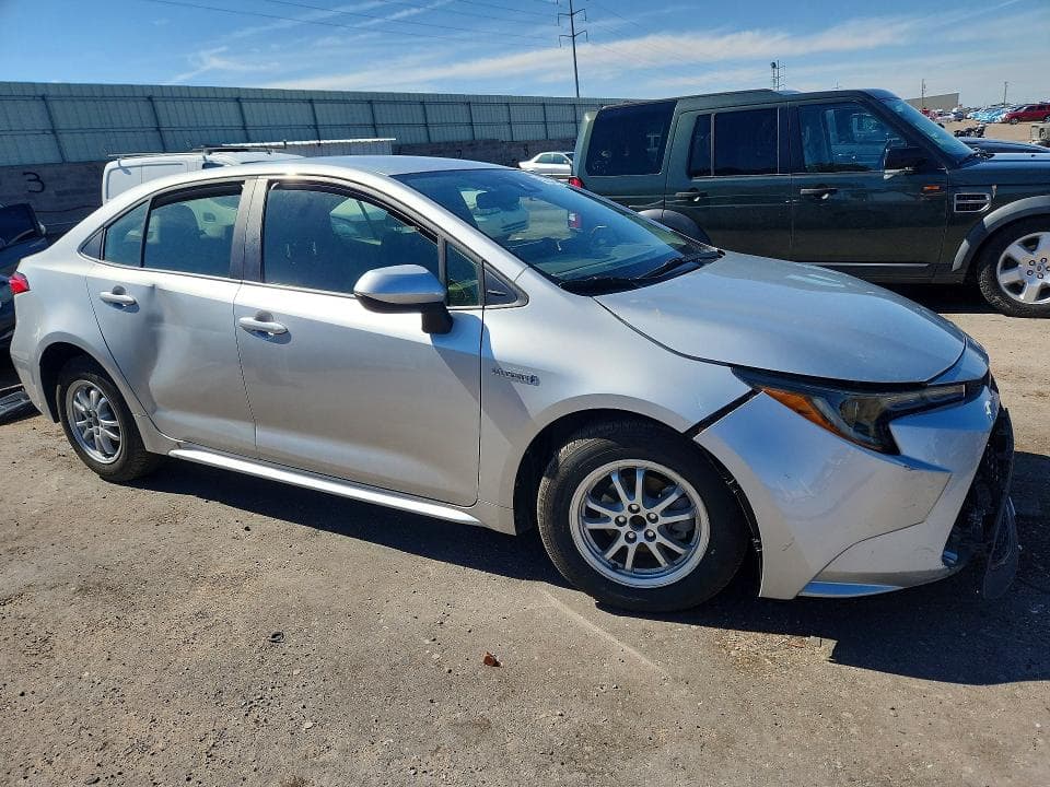 2021 TOYOTA COROLLA LE 4