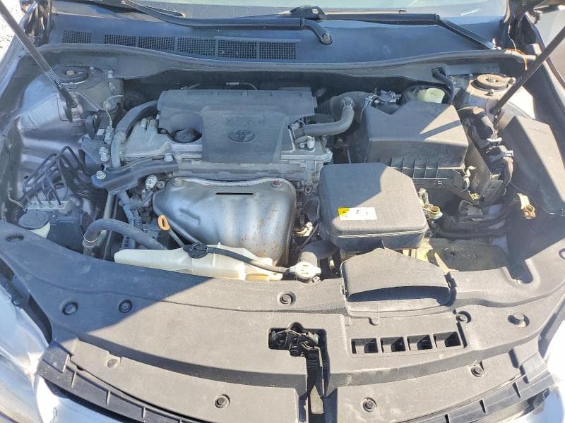 2017 TOYOTA CAMRY SE 11