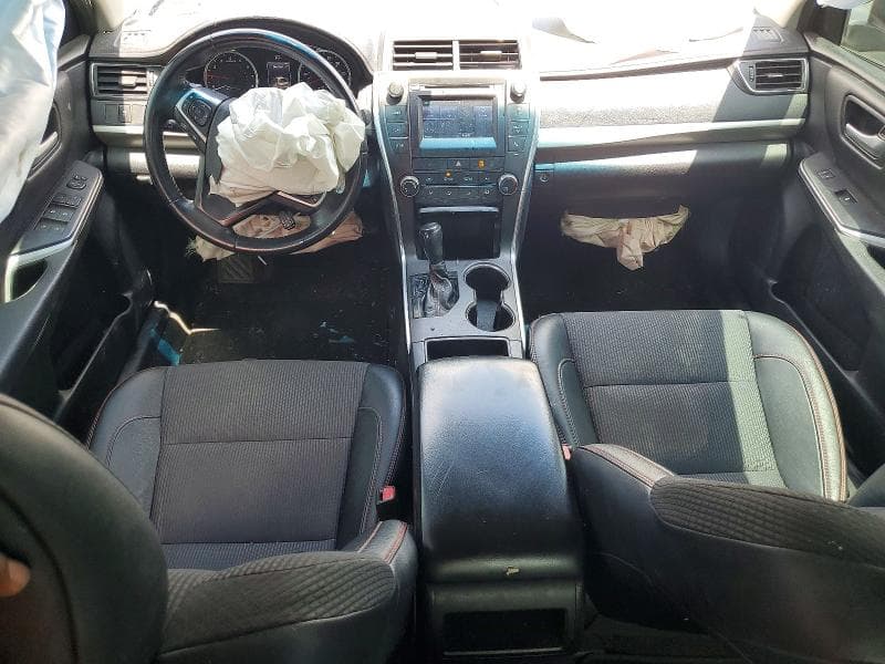 2017 TOYOTA CAMRY SE 8