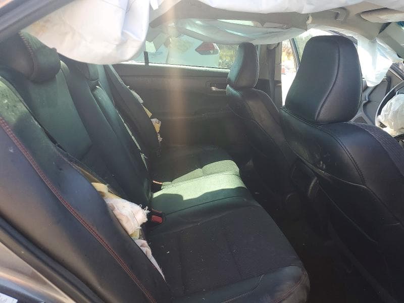 2017 TOYOTA CAMRY SE 10