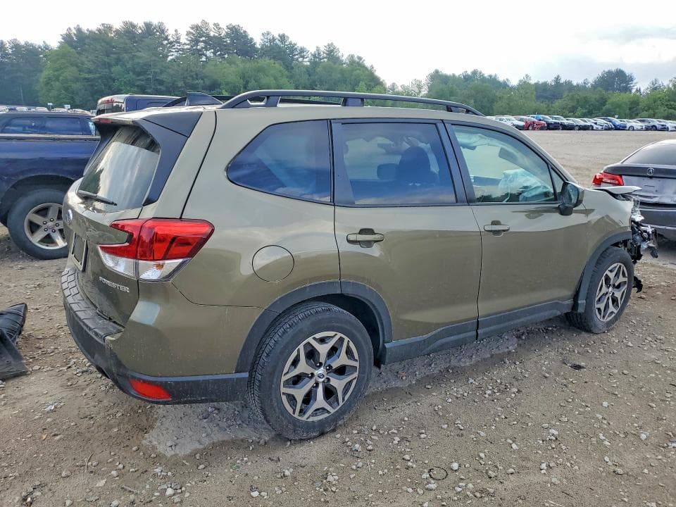 2024 SUBARU FORESTER PREMIUM PREMIUM 3