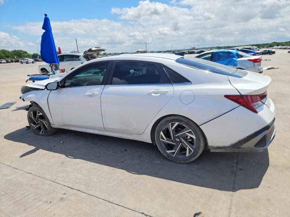 2024 HYUNDAI ELANTRA SEL SEL 2