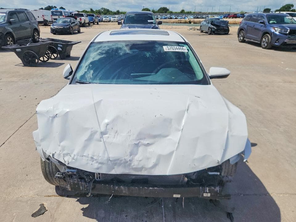 2024 HYUNDAI ELANTRA SEL SEL 5
