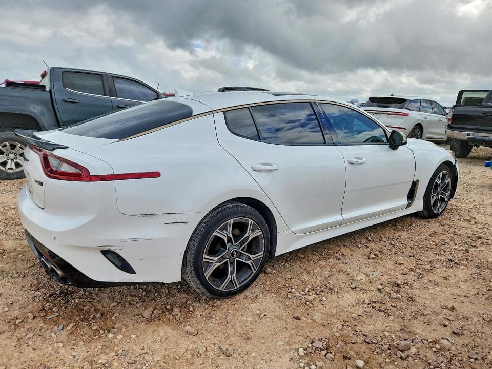 2020 KIA STINGER GT-LINE 3