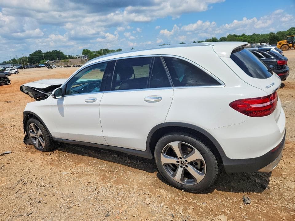 2019 MERCEDES-BENZ GLC 300 2
