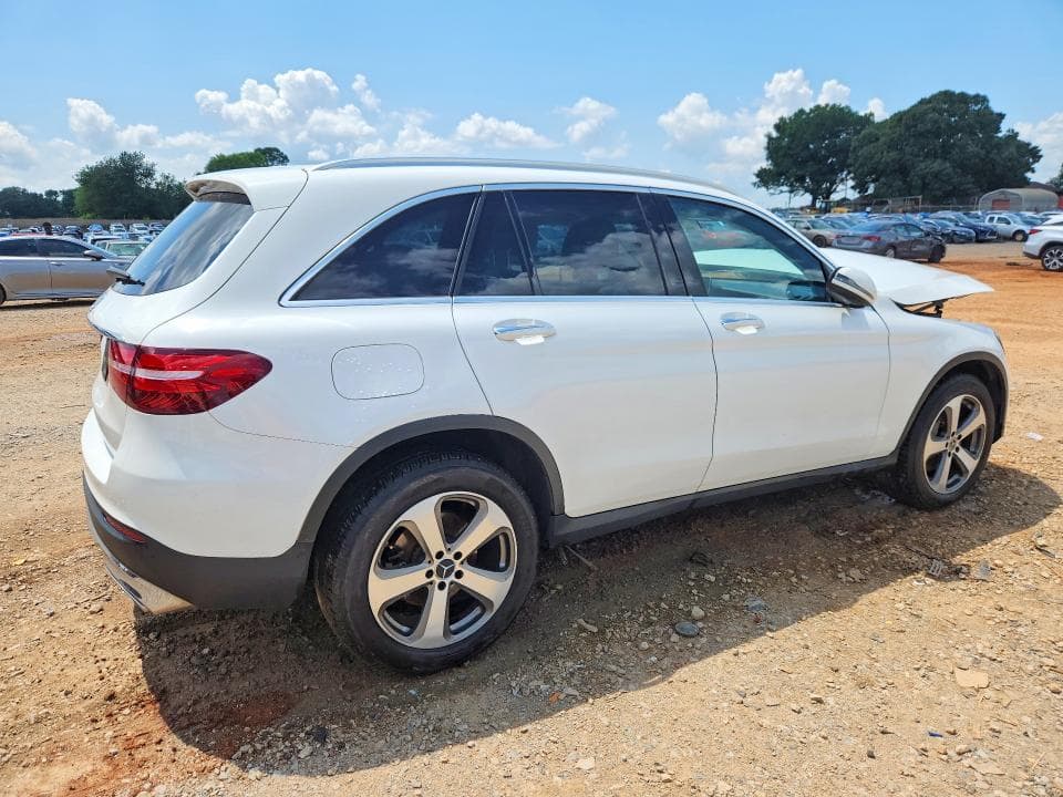 2019 MERCEDES-BENZ GLC 300 3