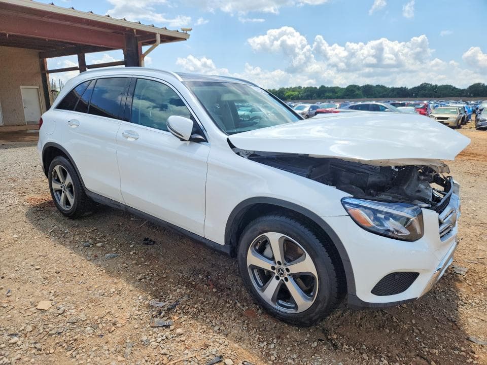 2019 MERCEDES-BENZ GLC 300 4