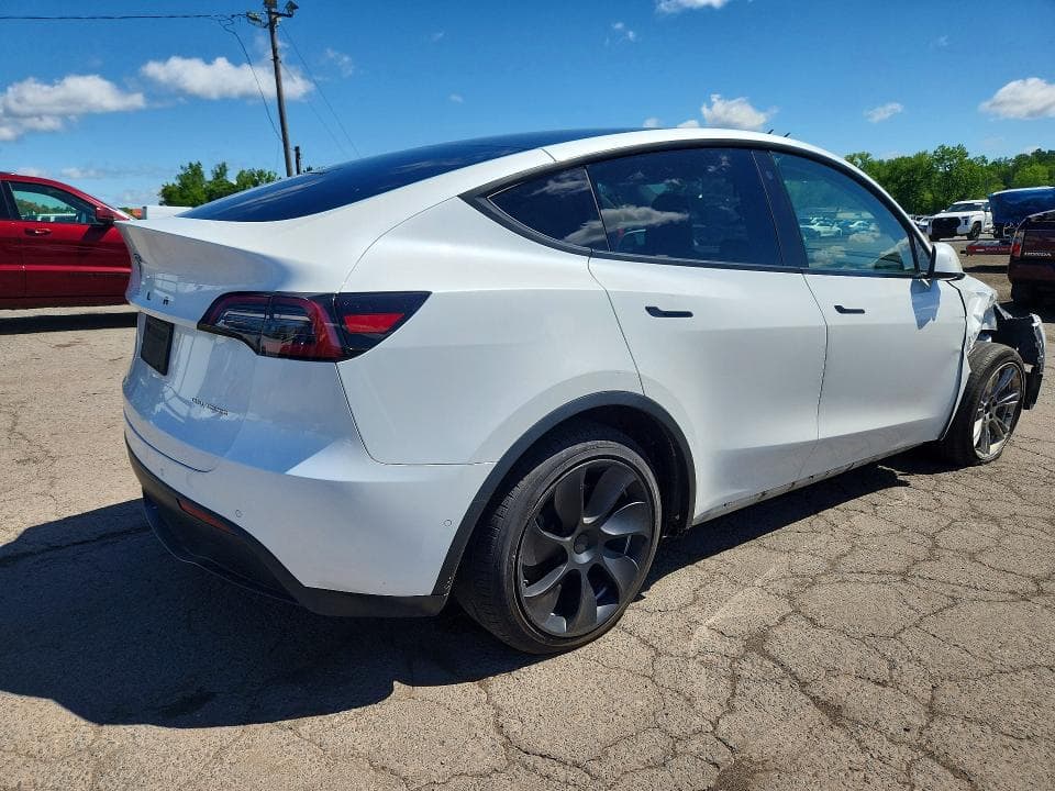 2022 TESLA MODEL Y 3