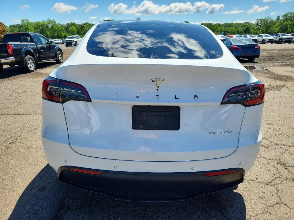 2022 TESLA MODEL Y 6
