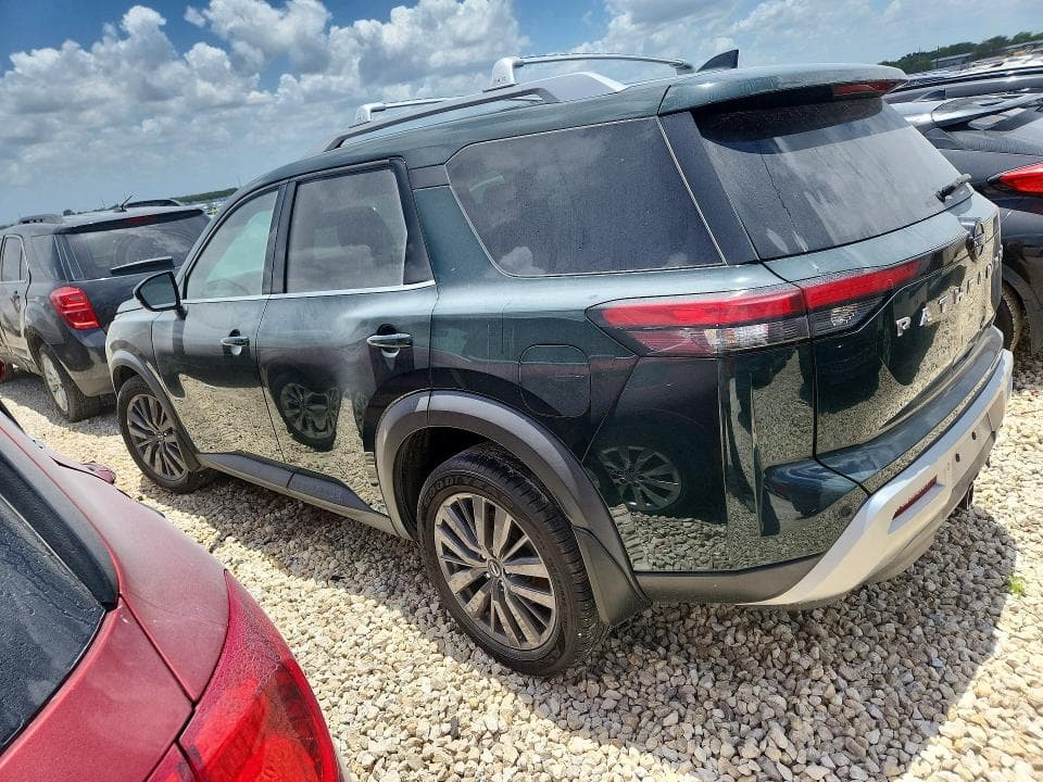 2022 NISSAN PATHFINDER SL 2