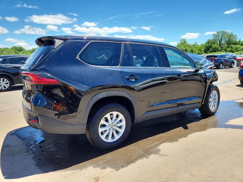 2025 TOYOTA GRAND HIGHLANDER XLE 3