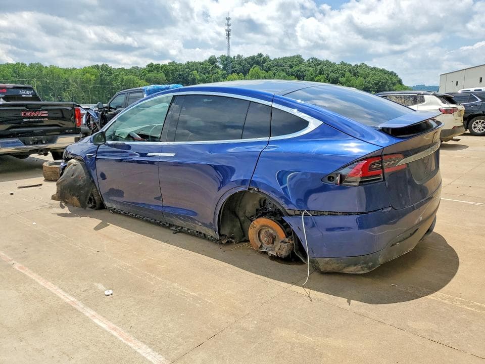 2020 TESLA MODEL X 2