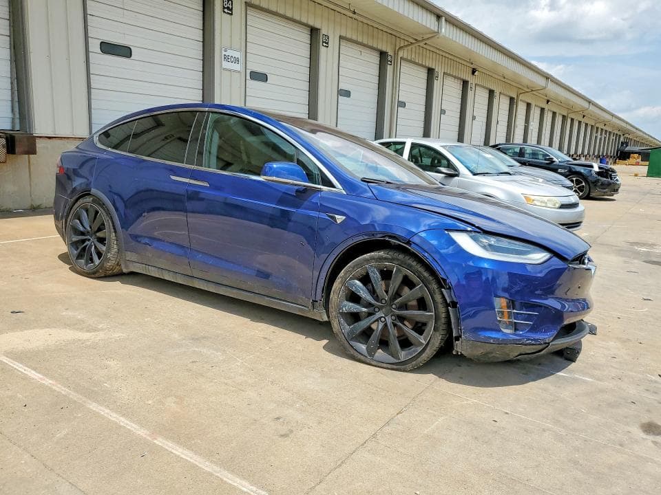 2020 TESLA MODEL X 4