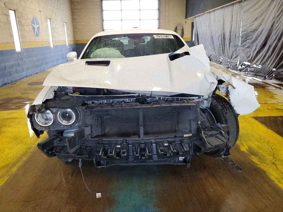 2023 DODGE CHALLENGER SXT 5