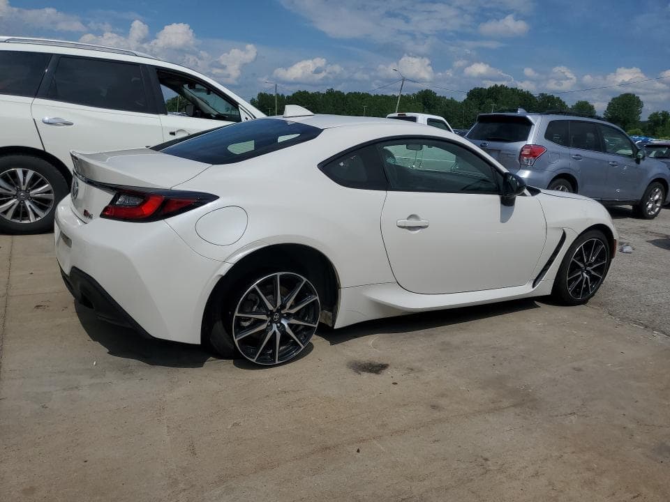 2025 TOYOTA GR86 BASE 3