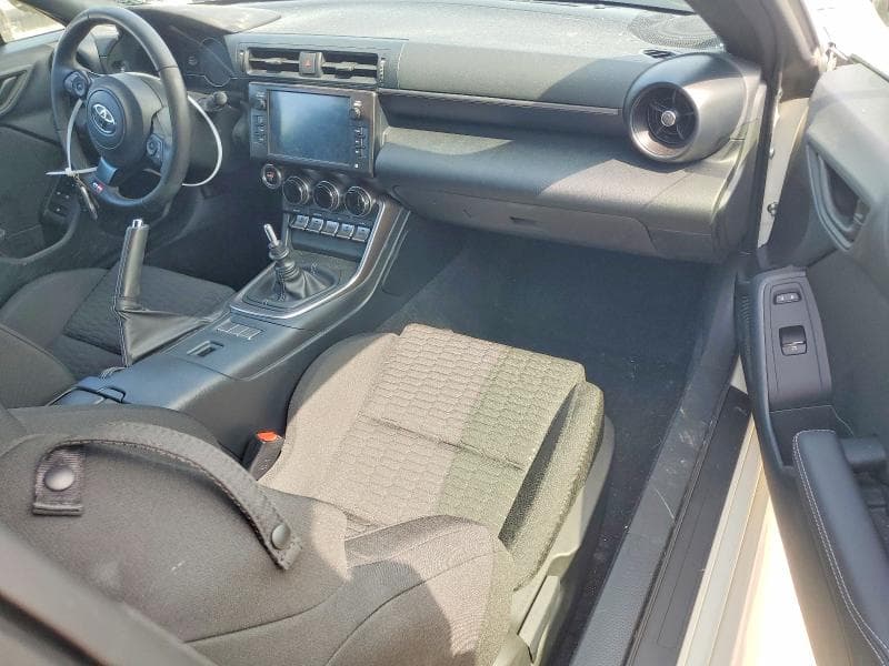 2025 TOYOTA GR86 BASE 8