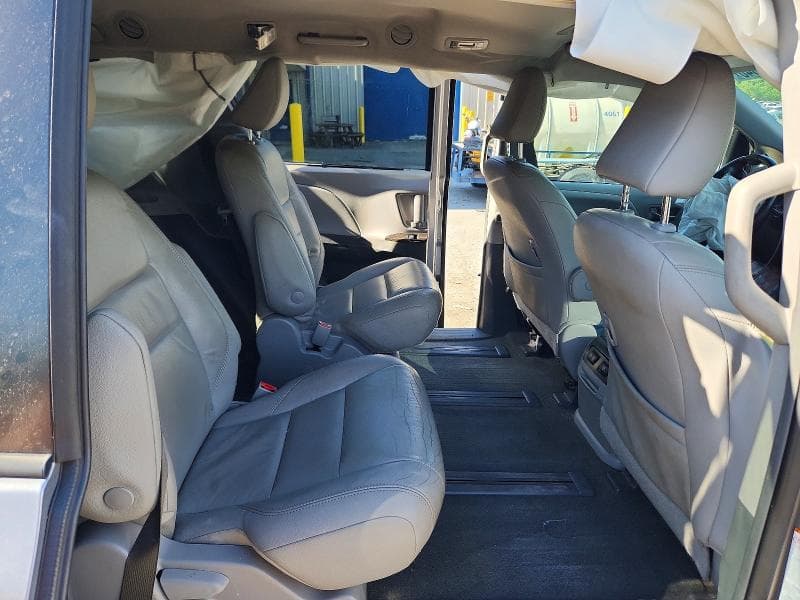 2018 TOYOTA SIENNA XLE 7-PASSENGER 11