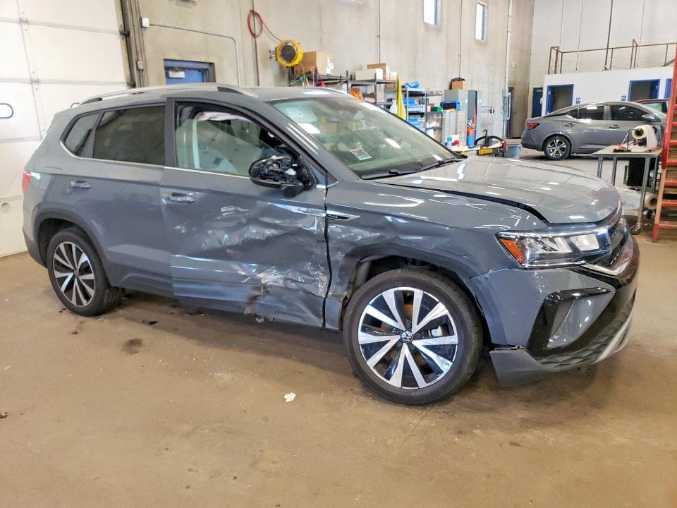 2023 VOLKSWAGEN TAOS SE SE 4