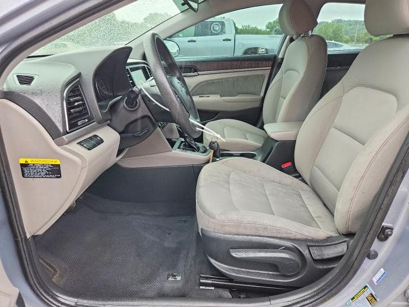 2017 HYUNDAI ELANTRA SE 7