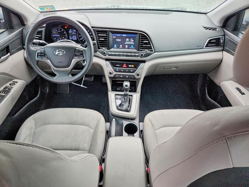 2017 HYUNDAI ELANTRA SE 8
