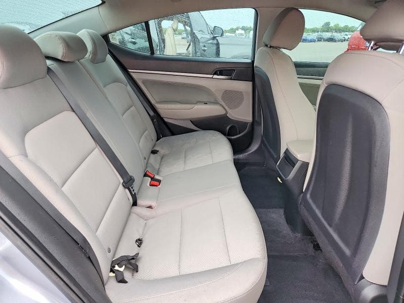 2017 HYUNDAI ELANTRA SE 10