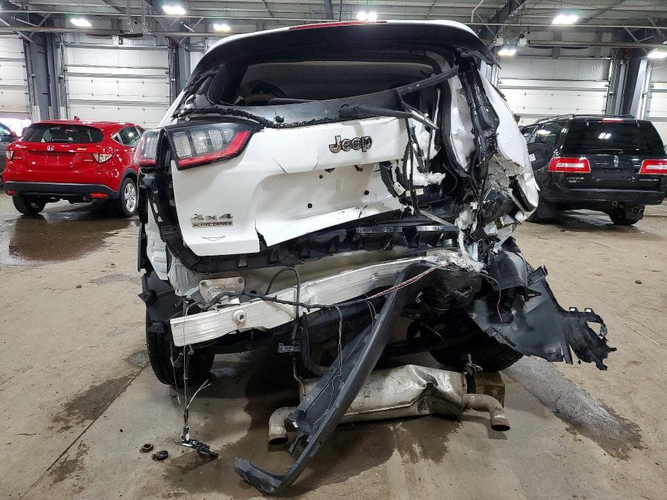 2019 JEEP CHEROKEE LATITUDE PLUS 6