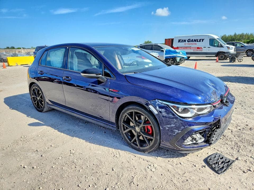 2024 VOLKSWAGEN GTI SE 4