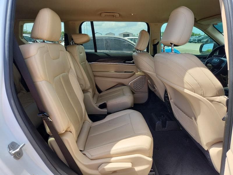 2021 JEEP GRAND CHEROKEE L LIMITED 11