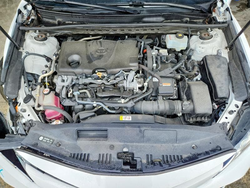 2019 TOYOTA CAMRY HYBRID LE 11