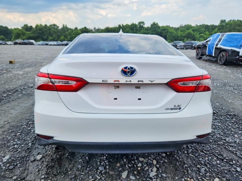 2019 TOYOTA CAMRY HYBRID LE 6